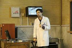 دکتر عماد مولایی: رویکردهای درمانی ارزشمندی در حوزه فارماکوتراپی و مدیریت درمان در جلسه معرفی بیمار دانشکده داروسازی مطرح شد