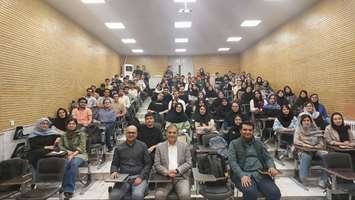 مستند «خون‌آشام نامرئی (سل)» در دانشکده داروسازی دانشگاه علوم پزشکی تهران به نمایش درآمد 