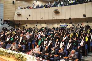 دهمین جشن یکپارچه دانش‌آموختگان دانشگاه علوم پزشکی تهران؛ تجلیل از برگزیدگان دانشکده داروسازی
