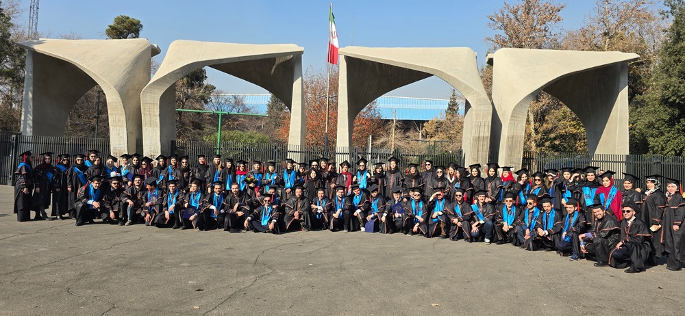 آیین دانش‌آموختگی دکتری حرفه‌ای داروسازی ورودی ۱۳۹۷ در دانشکده داروسازی تهران برگزار شد