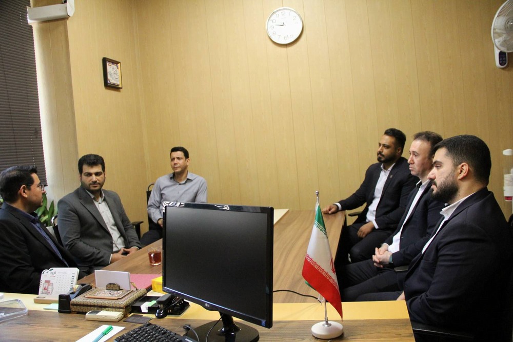 تجلیل از مدافعان امنیت پردیس دانشگاه علوم پزشکی تهران در روزهای بحران